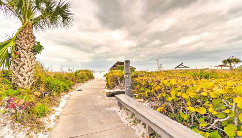 Walk to Beach Resort-Style Siesta Key Condo! - Foto 3