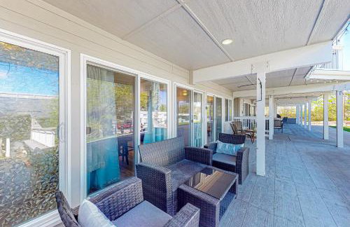 Soft Sunsets and Still Water at Flathead Condo - Foto 6