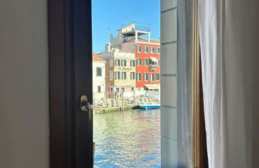 Venice Canal Stay - Photo 12