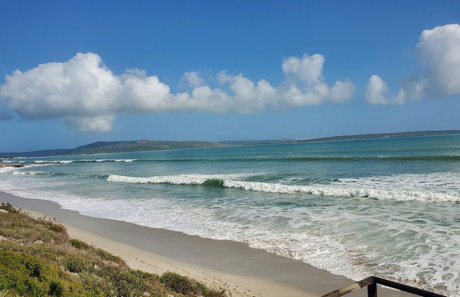 Seaside Retreat in Langebaan With Hot Tub and BBQ - Foto 1