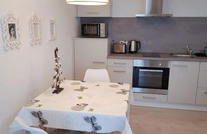 VILLA BERGAUF, Studio Apartment Kaiserin Elisabeth Sisi INKL KÖNIGSCARD !! - Foto 7