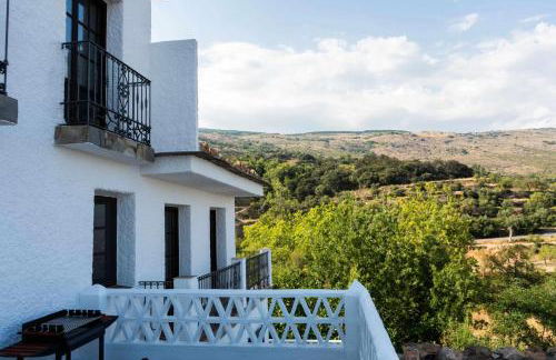 El Rincón de Muñoz - Alojamientos Rurales con Chimenea, Piscina y Terraza con vistas a la Alpujarra - Foto 9