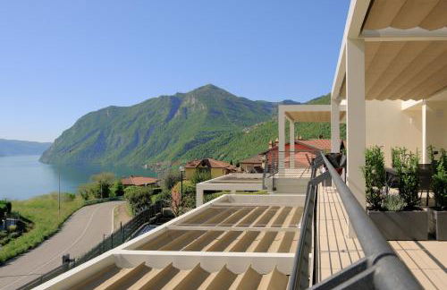 Costa Blu-Pool and Terrace with Lake View - Foto 29