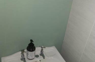 Converted cattle barn overlooking Strangford Lough - Foto 15