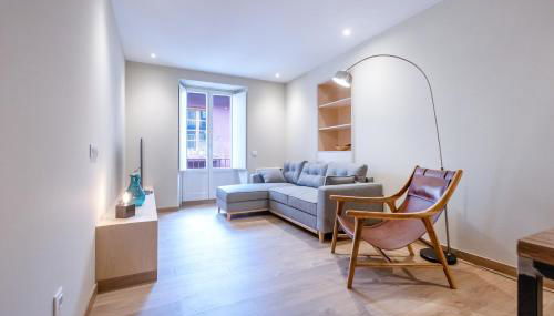 HERITAGE APARTMENTS CERDANYA al carrer Major i parking - Foto 2