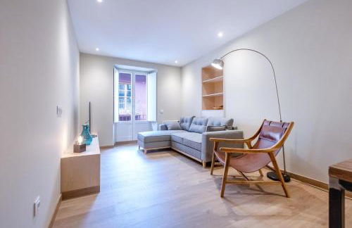 HERITAGE APARTMENTS CERDANYA al carrer Major i parking - Foto 2