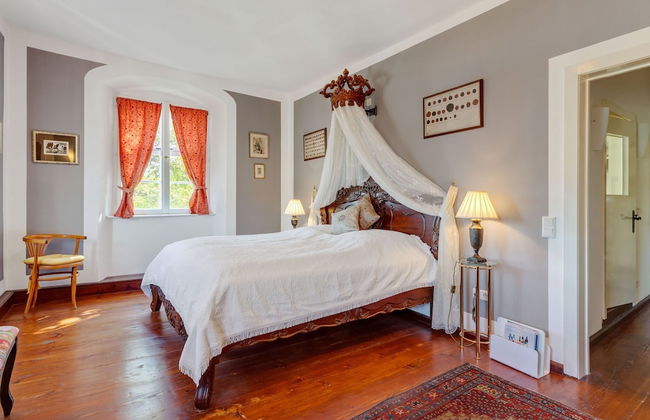 Lavish Castle in Riedenburg with Garden near Lake - Foto 16