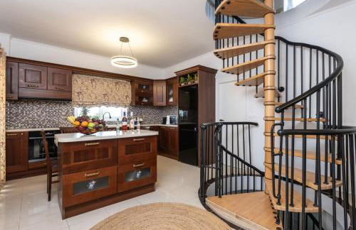 Villa Cela with Private Pool, by ZanteWize - Foto 29