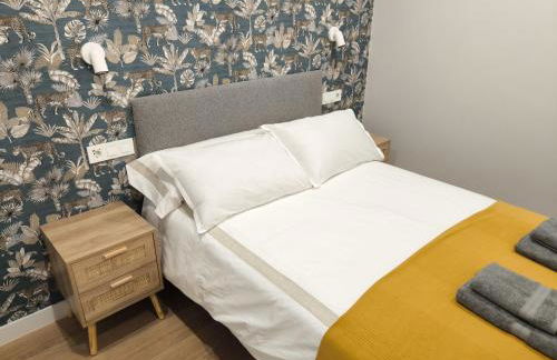 Muros sobre el puerto - Photo 23