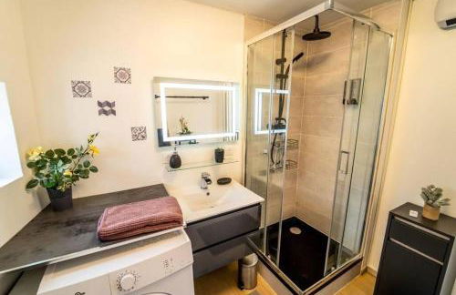 Maison familiale Terrasse Jacuzzi Parking sur place près d'Honfleur - Photo 7