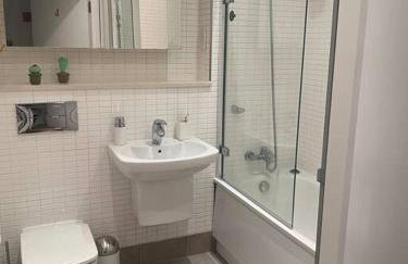 Lovely and spacious Wimbledon Flat - Foto 16