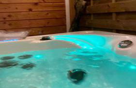 Zirkuswagen mit Outdoor Whirlpool und Garten - Foto 18
