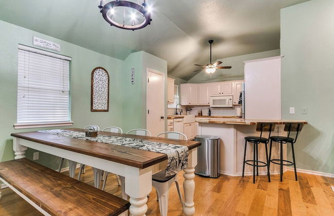 Serene Modern Farmhouse on 2 Acres - Foto 18