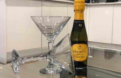 Cheerful 3 Bedroom 2 Bathroom Bungalow by CozyNest - Photo 17