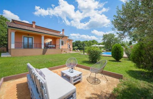 Two-Bedroom Holiday Home In Tinjan - Foto 8