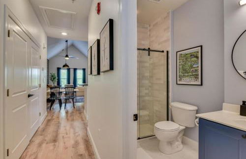 Renovated 2BR by Riverwalk & Medical District - Foto 17