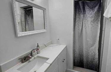 HUGE In-Law Apt Beach Oasis- Private entrance - Foto 17