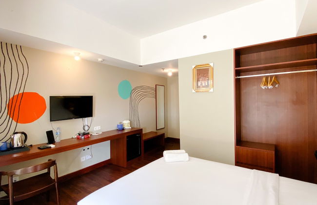 Best Choice And Homey Studio At LRT City Jatibening Apartment - Photo 3