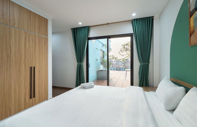 Moonlit Suites Hotel - Photo 20