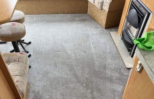 Caravan - Sleeps 4 - Parking - 10mins To Beach - Foto 9