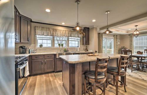 Lakefront Home with Deck, Fishing Dock and Canoe! - Foto 14