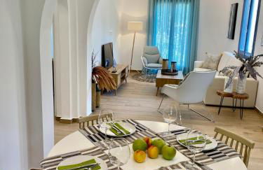 Marine's luxury home - Photo 1