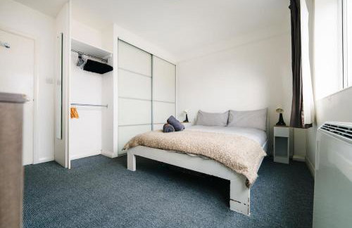 2BR w Balcony Swiss Cottage Near Central London - Foto 45