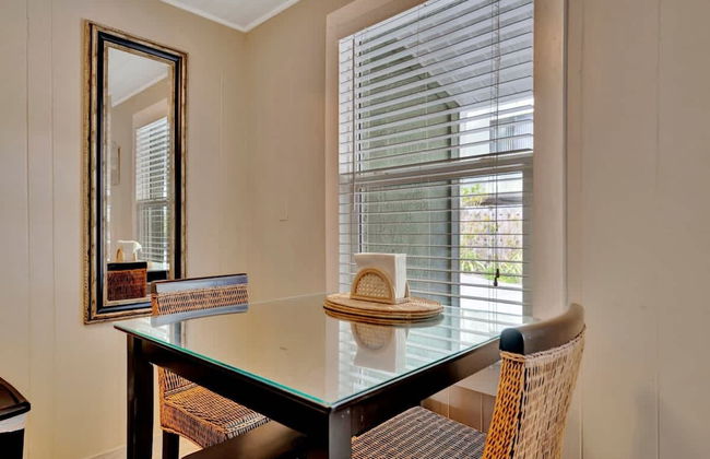 Stones Throw Beachside Bungalow 1 ON THE Beach - Foto 7