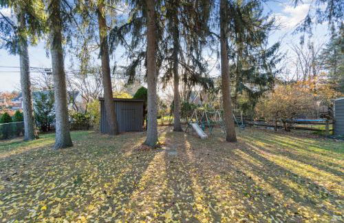 Exclusive Ottawa Hills Private Home, Garage, WD, Gourmet Equipped kitchen, Netflix - Foto 26