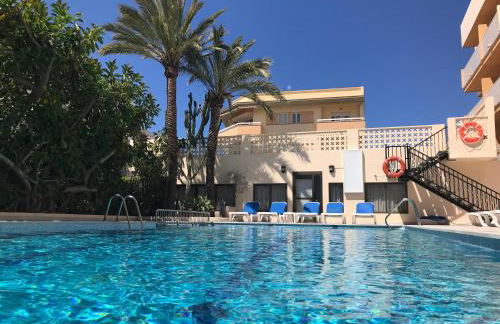 Apartamentos Jovial - Foto 14