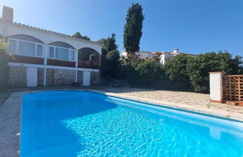 Casa con vistas y piscina en Masos de Pals - Foto 1