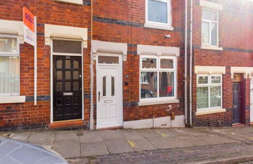 Whitmore House By RMR Accommodations - Newly Refurbed - Modern - Parking - Central - Foto 45