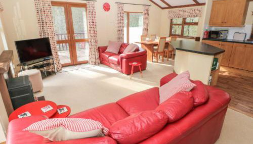 3 Riverside Lodge - Photo 4