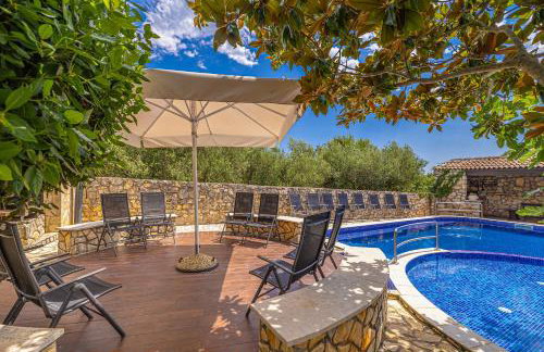 Villa Haya with heated pool - Photo 4