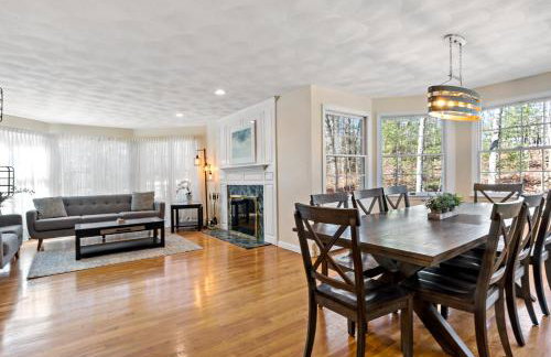 Entire Saunderstown Home with Pool - Foto 23