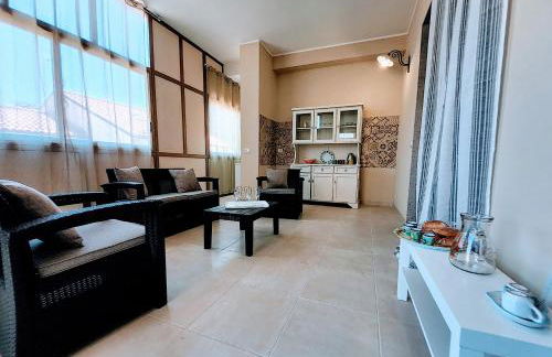 IL SOLE SUL MARE a 100 m dal lungomare di Stazzo - Foto 1