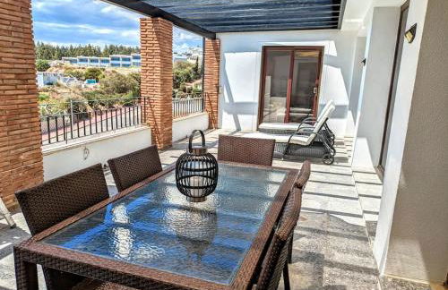 Dream beach-side villa with sea views & close to golf - Photo 56