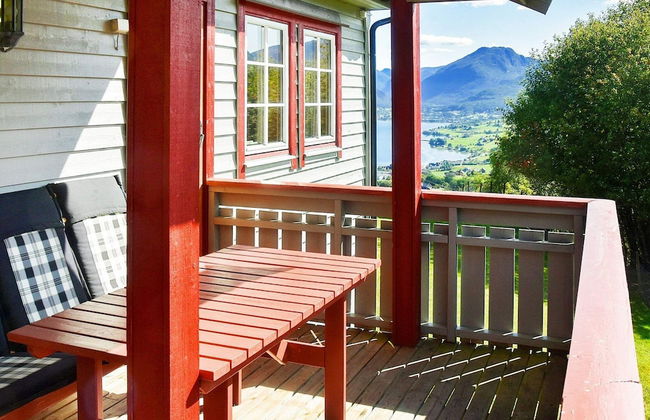 7 Person Holiday Home in Sandane - Foto 41