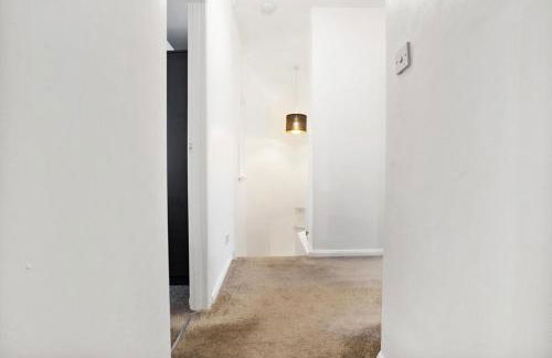 3 bed house near Gatwick and Redhill - Foto 9