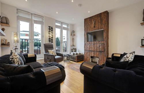Dove House Wanstead - Stunning 4 Bedroom, 3 Bathroom House with Private Hottub & Gym - Escape London, in Lonon - Foto 21