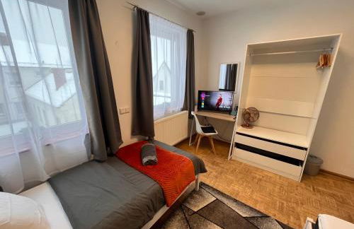 Großes Apartment Aschaffenburg 4 Schlafzimmer bis zu 10 Personen Mainpark Apartment Mainaschaff - Foto 36