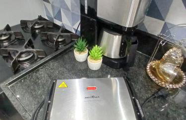 Casa c AR - condomínio prox ParkShopping Cpo Grande a 30 minutos do Recreio, c 2 TVs Smart de 50 e 43 polegadas-varanda privativa- cozinha completa e séries liberadas - CS4 - Photo 30
