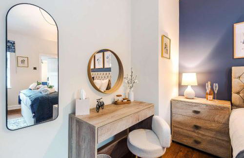 Beautiful Cozy Cottage in Sandbach by 53 Degrees Property, Sleeps 4 with FREE Parking - Photo 23