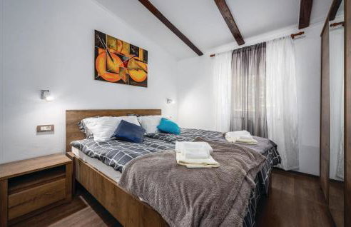 Gorgeous Home In Buje With Kitchen - Foto 4