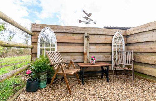 Peaceful country cottage in a rural location near Norfolk Broads 2 double bedroom - Foto 48