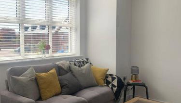 Central 2-Bedrooms Flat - Perfect for Nurses, Contractors, & Relocators - Sleeps 2 - Super Fast Speed Wi-Fi - Easy Parking - Foto 1