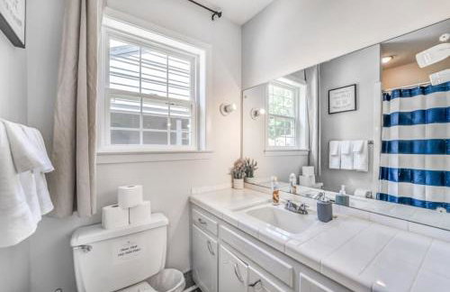 Fenced Yard Centrally Located-Parkway Village Pad - Foto 26