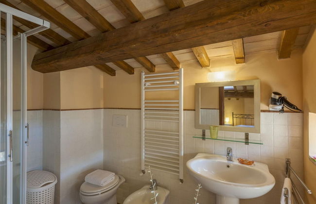 Beautiful Villa in Belforte All'isauro With Swimming Pool - Foto 57