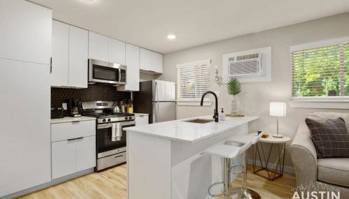 Easy Access to UT Campus Shared Pool and Parking - Foto 2