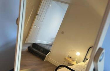 Charming Victorian Terrace, South Belfast - Foto 5